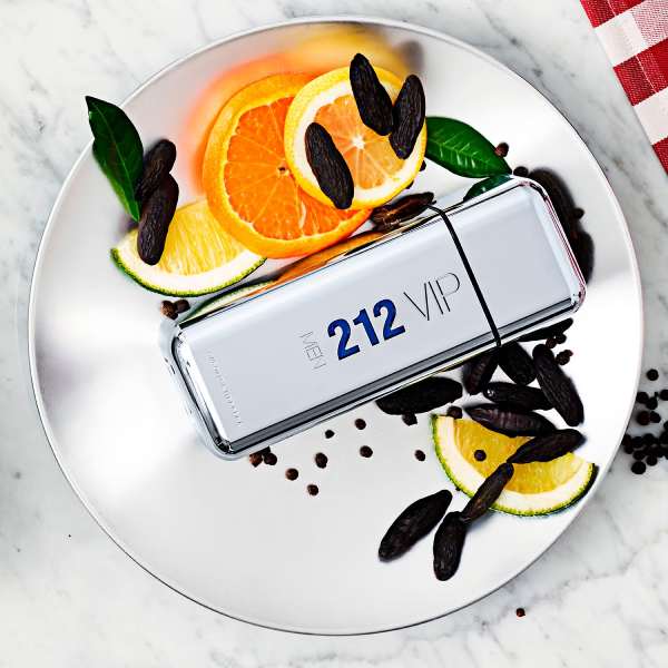 Promo PAGA 2, LLEVA 4: Invictus Victory 100 ML + One Million Rabanne 100 ML + GRATIS: CH 212 VIP Men 100 ML + GRATIS: Bleu de Chanel 100 ML